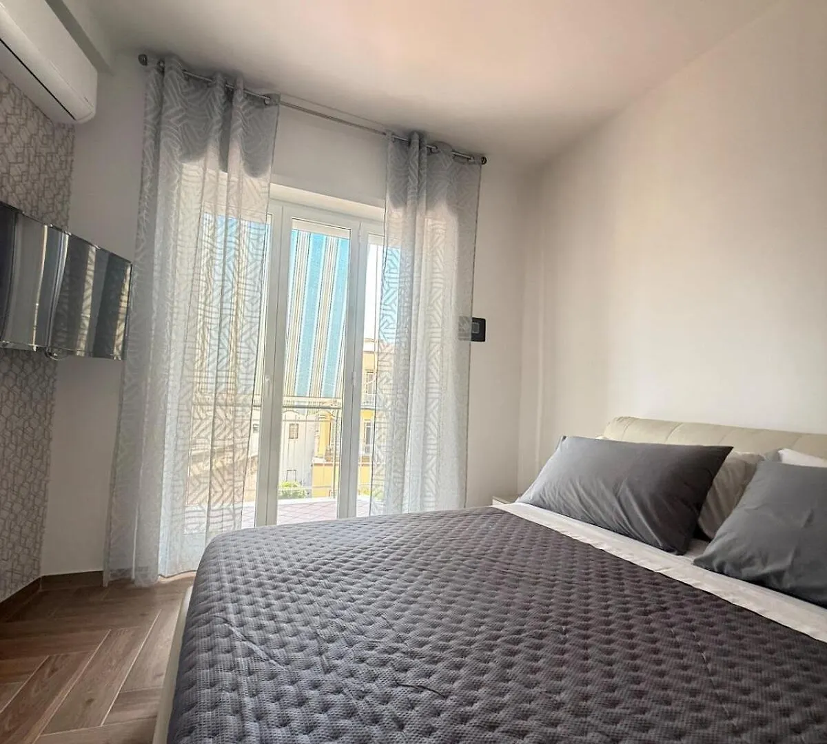 Betti Holiday House Naples Apartment