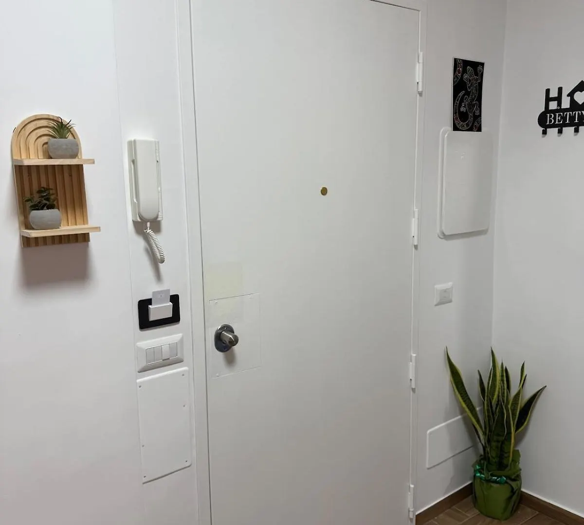 Betti Holiday House Naples Apartment