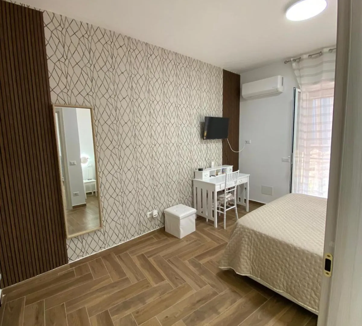 Betti Holiday House Naples Apartment